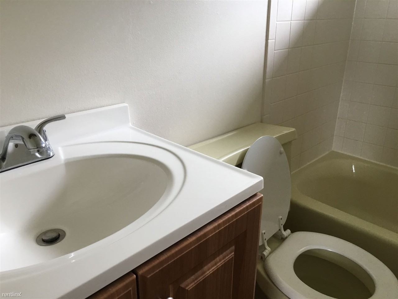 706 Edwards Ave - Photo 2 of 9