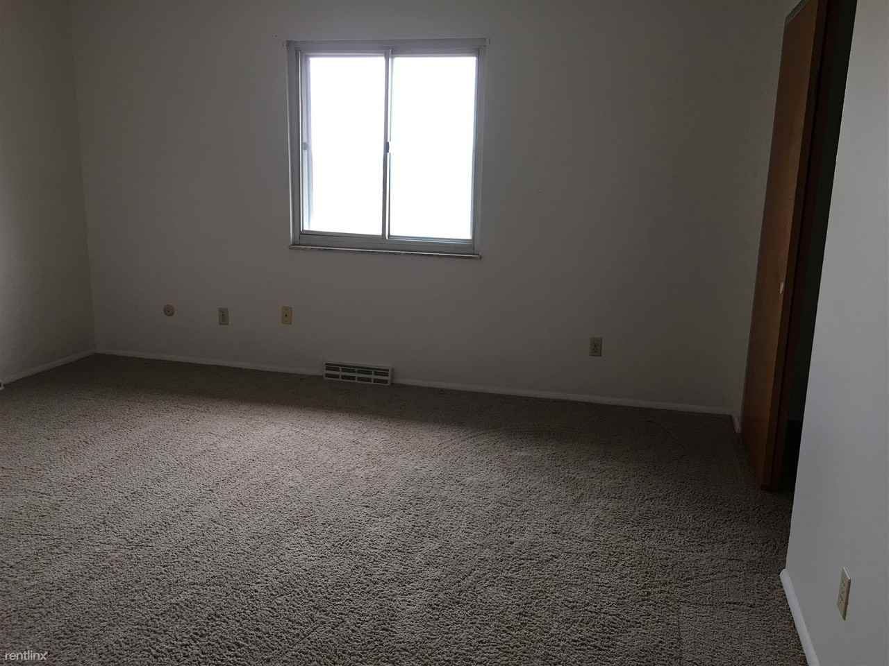 706 Edwards Ave - Photo 3 of 9