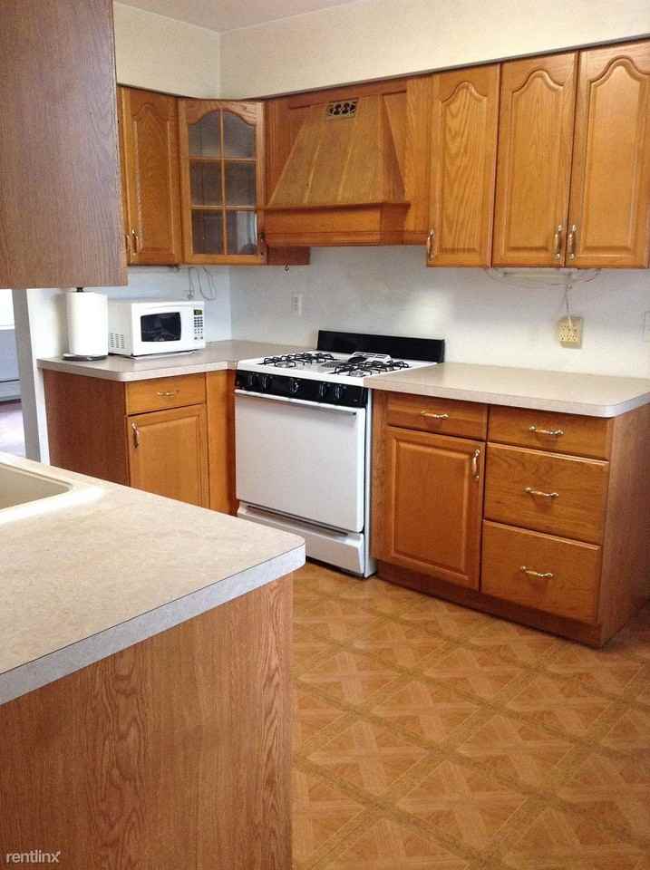 9200 Schrepfer Rd - Photo 2 of 8