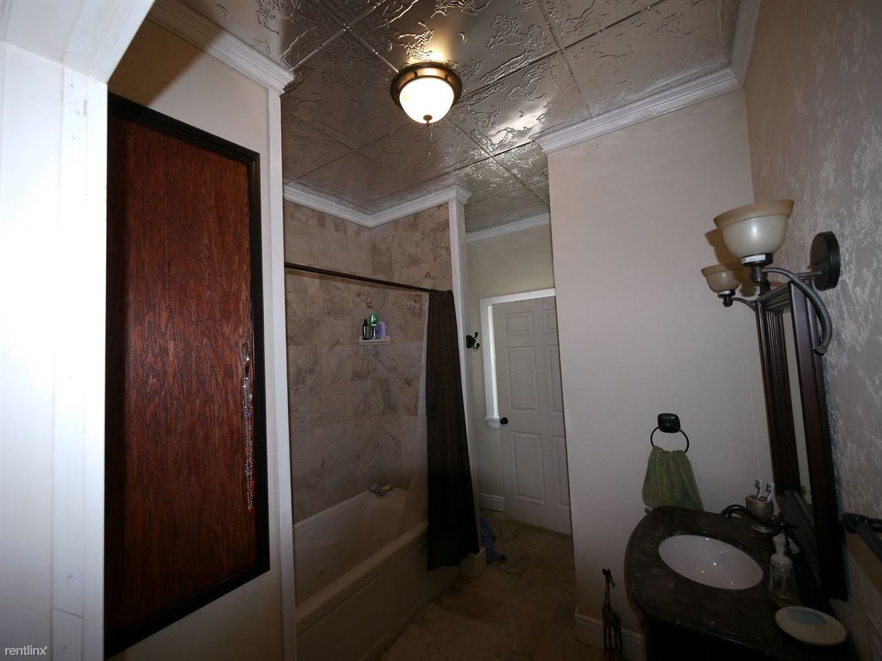 102 McCormick Ave - Photo 3 of 14