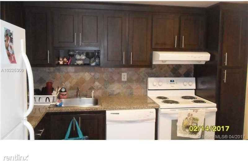 7400 Miami Lakes Dr #D307