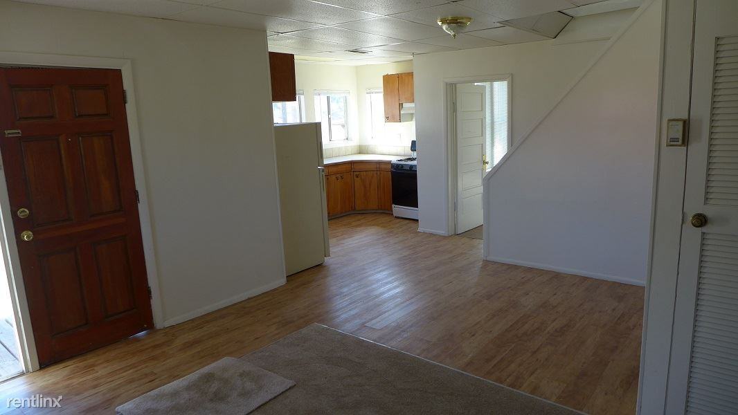 110 East St - Photo 3 of 10