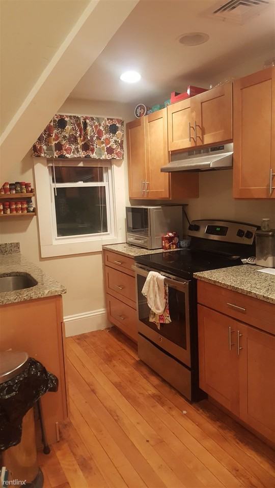 8 Lexington Ter - Photo 2 of 7