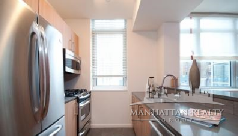 W 60th St #17M