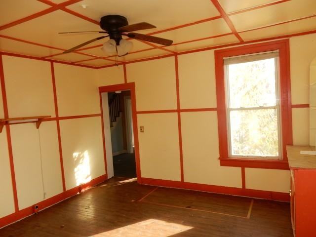 248 S Lincoln Ave - Photo 3 of 11