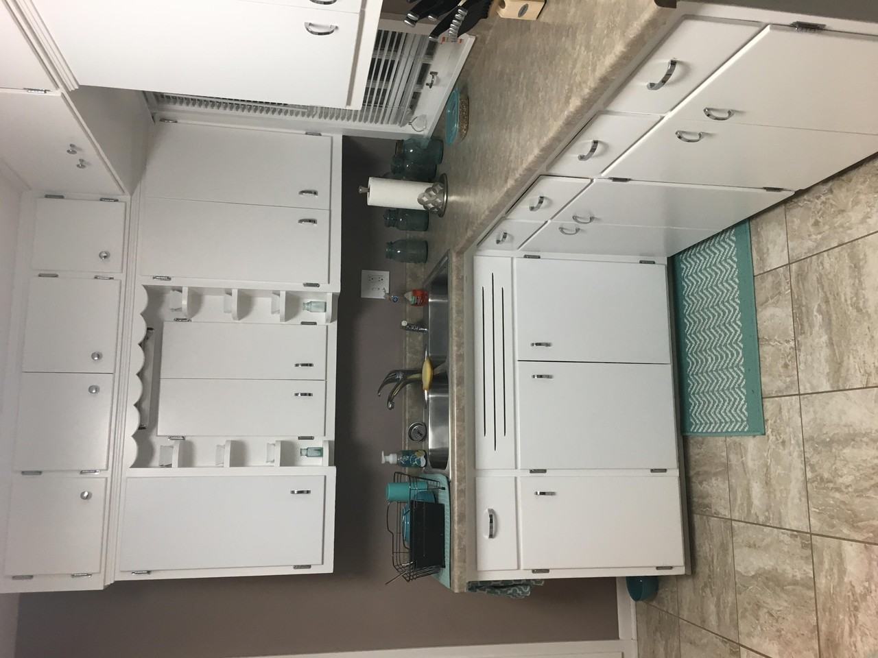 1044 7th Ave - Photo 2 of 11