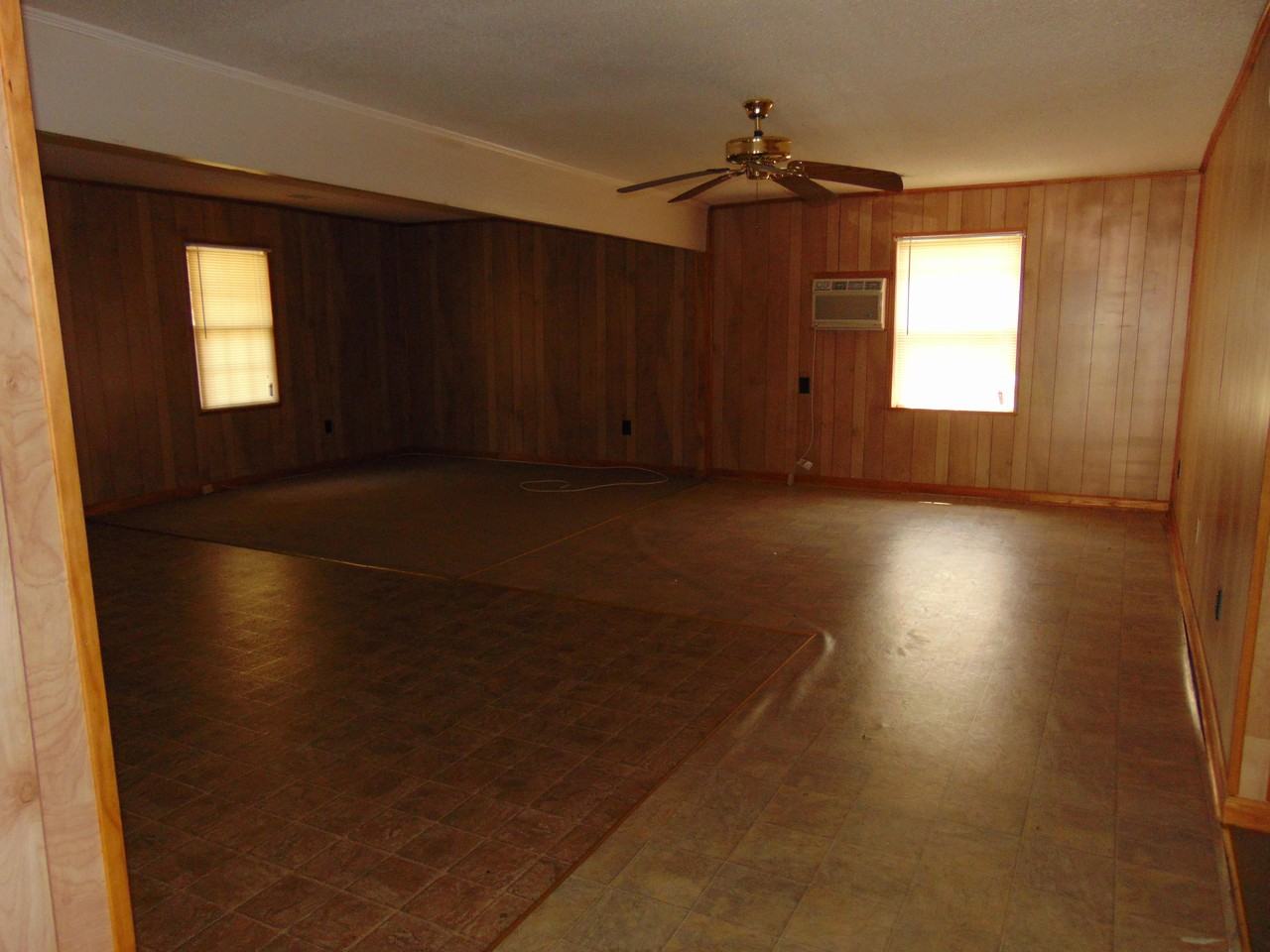 1012 9th Ave - Photo 3 of 22