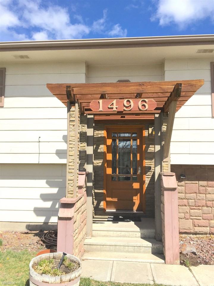 1496 Kodiak Rd - Photo 2 of 30