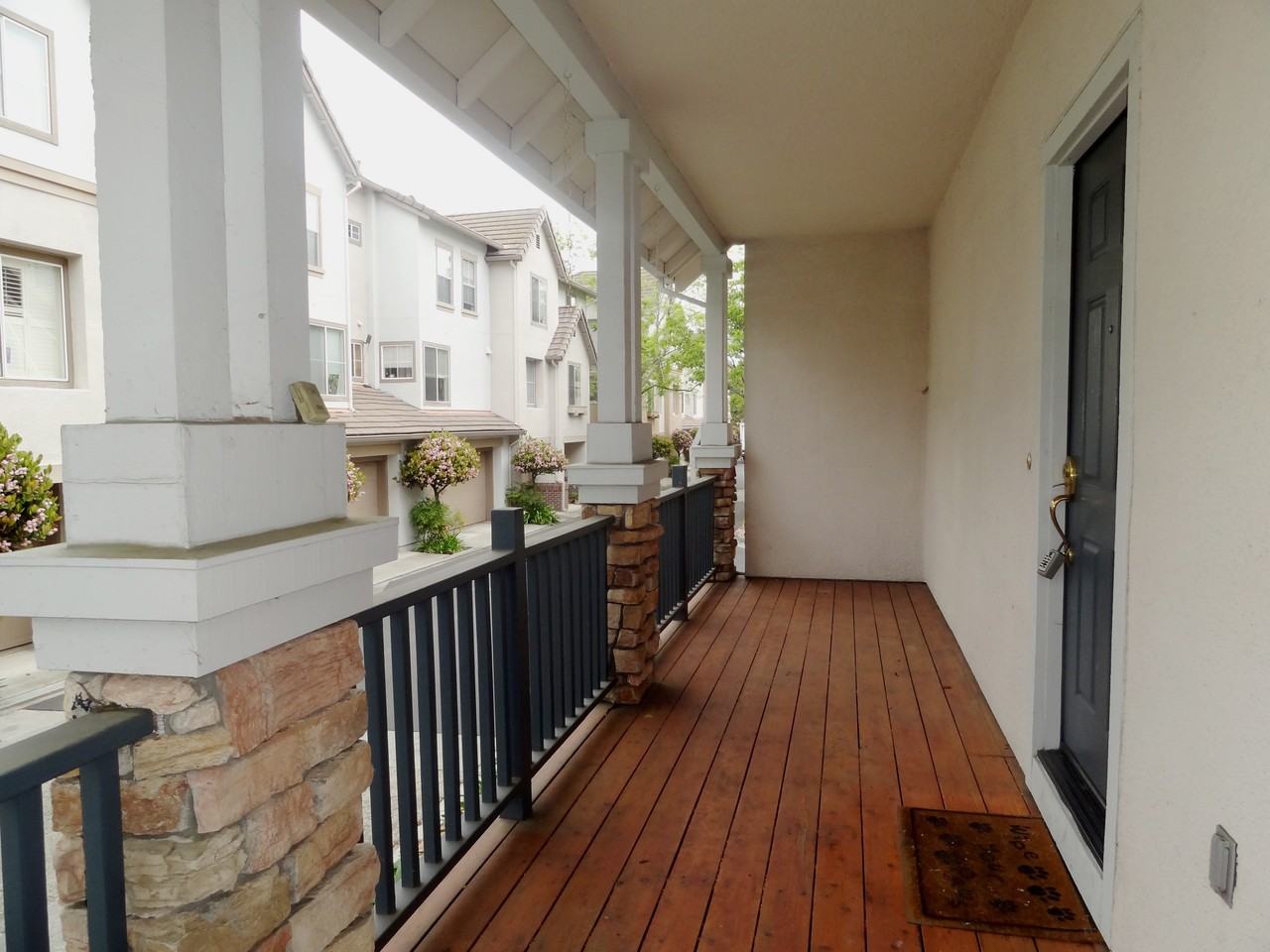 173 Chetwood Dr - Photo 2 of 17