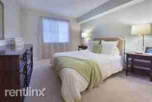 1046 NW 87th Ave - Photo 2 of 10