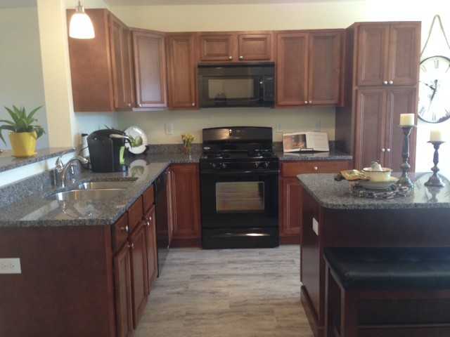 Evergreen Way - Photo 2 of 17