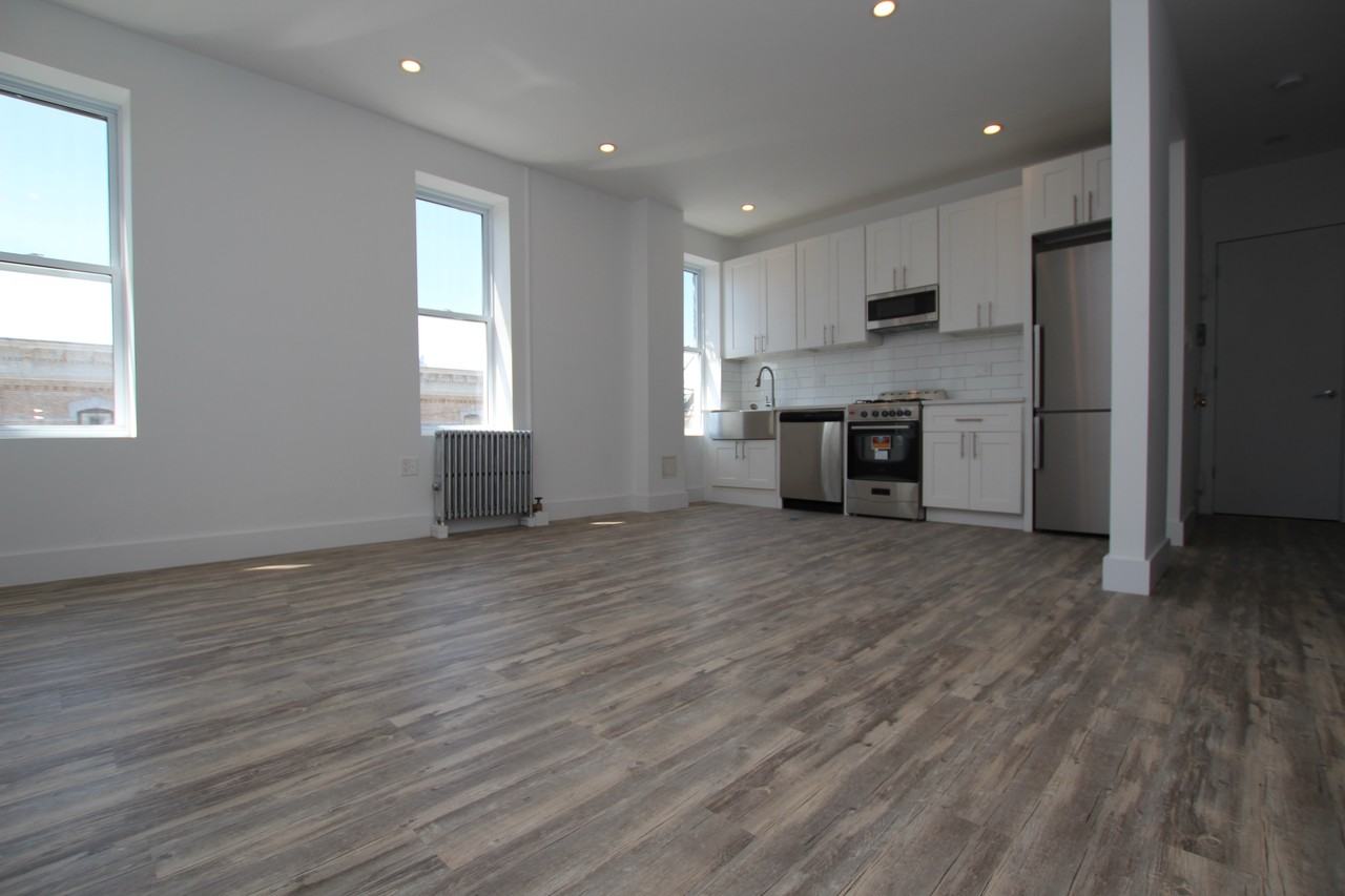 1711 Linden Street #3F