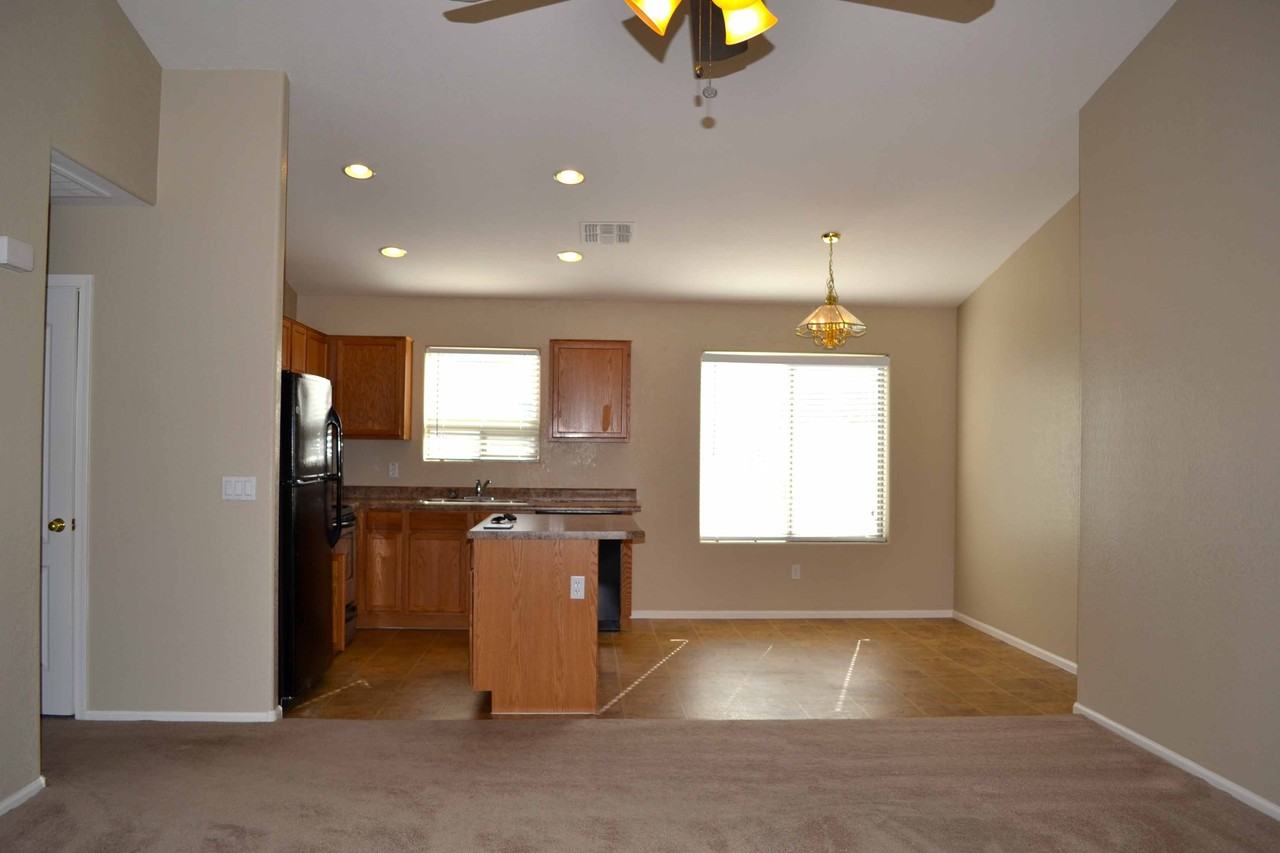 4128 E Copper Rd - Photo 3 of 12