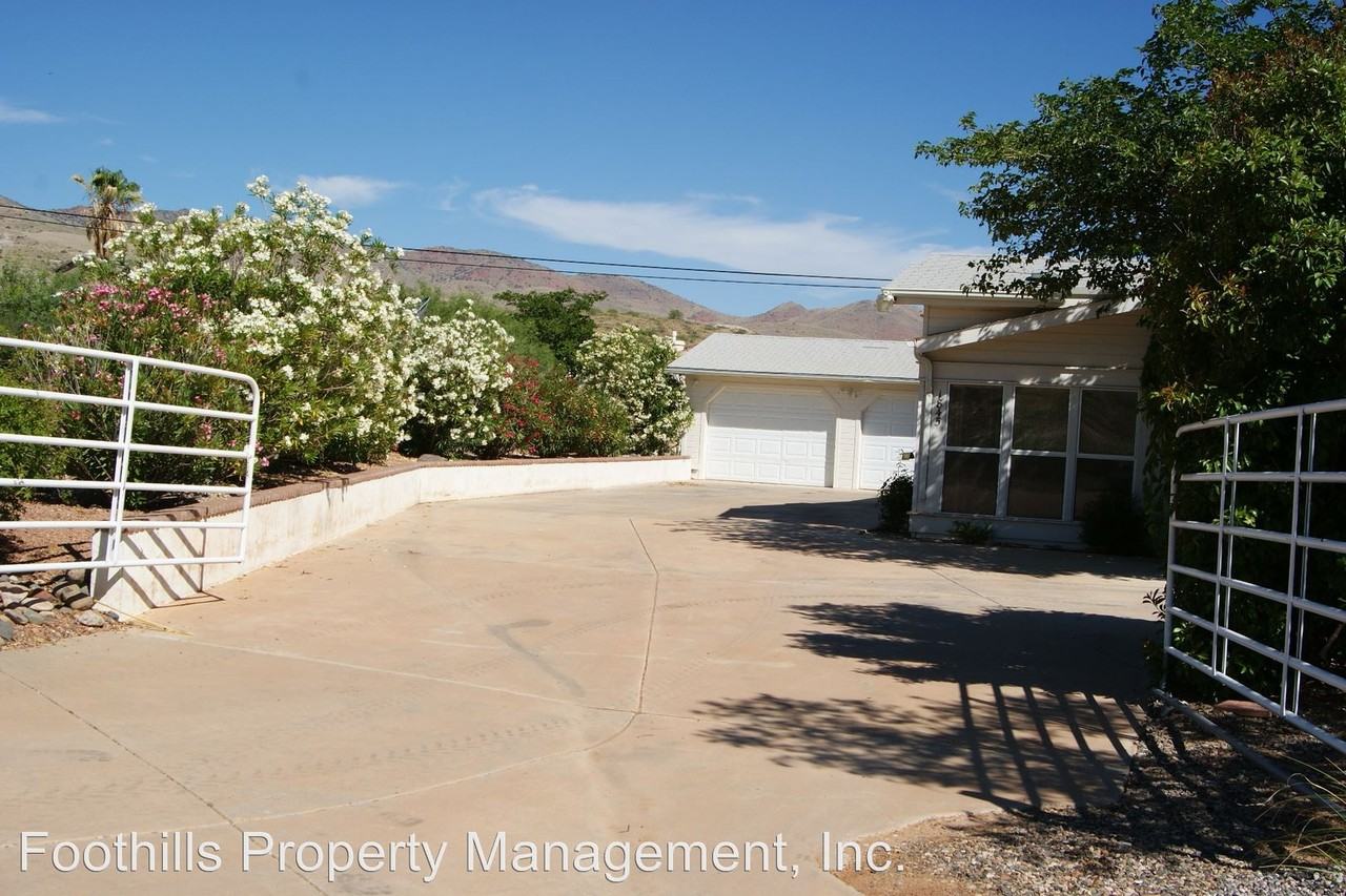 1845 Eagle Way - Photo 3 of 18