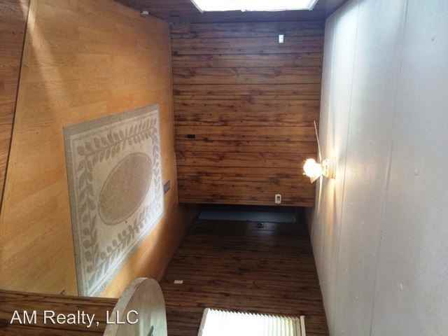112 High Springs Ct - Photo 3 of 8