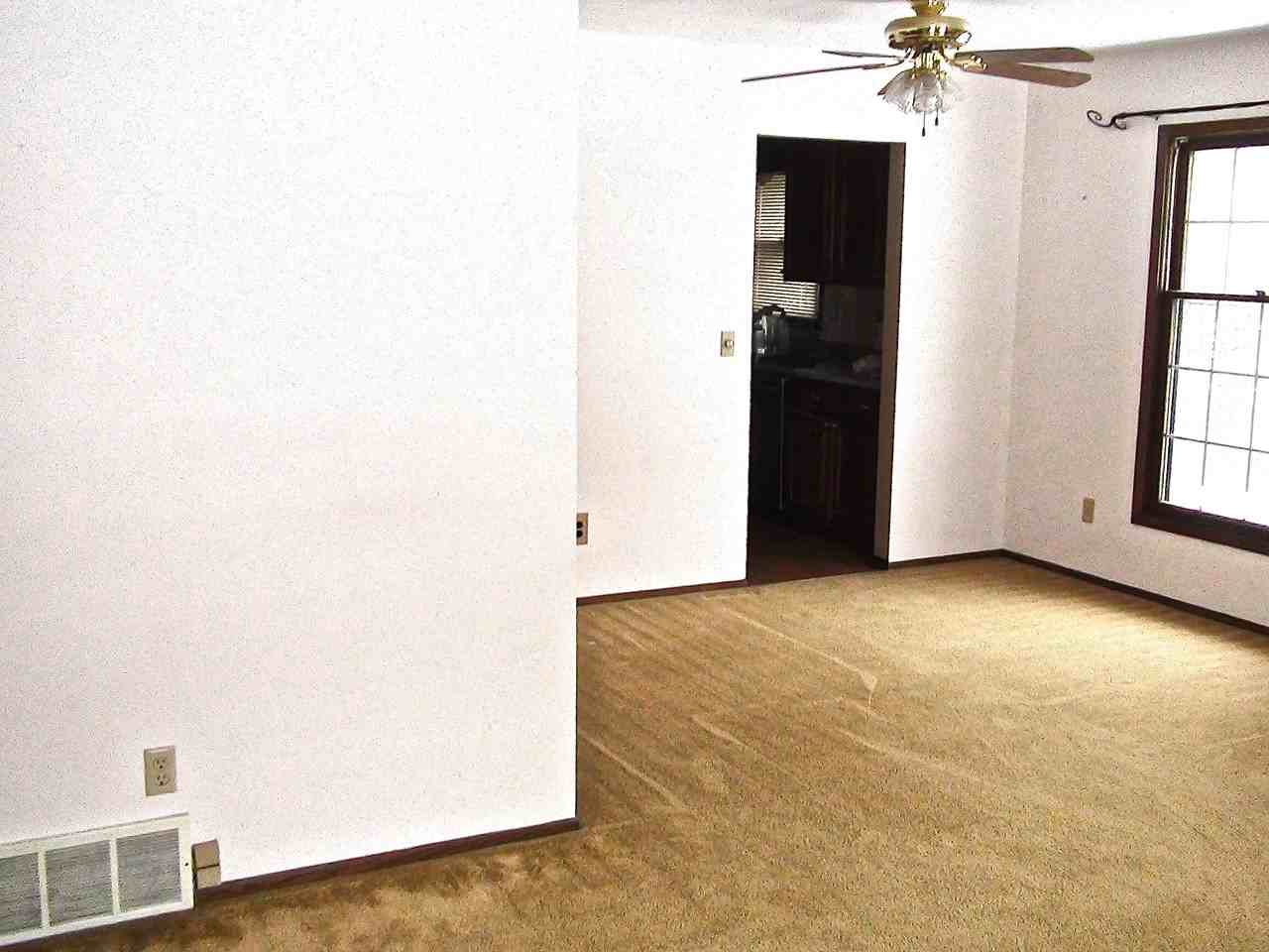 1141 Rainbow Ct W - Photo 2 of 19