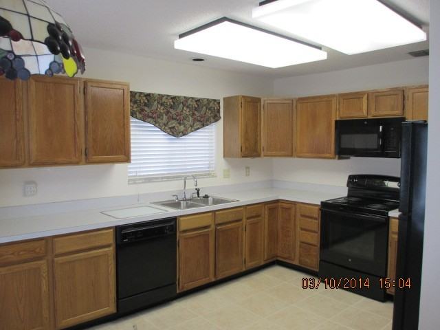 9539 Pebble Glen Ave - Photo 2 of 22