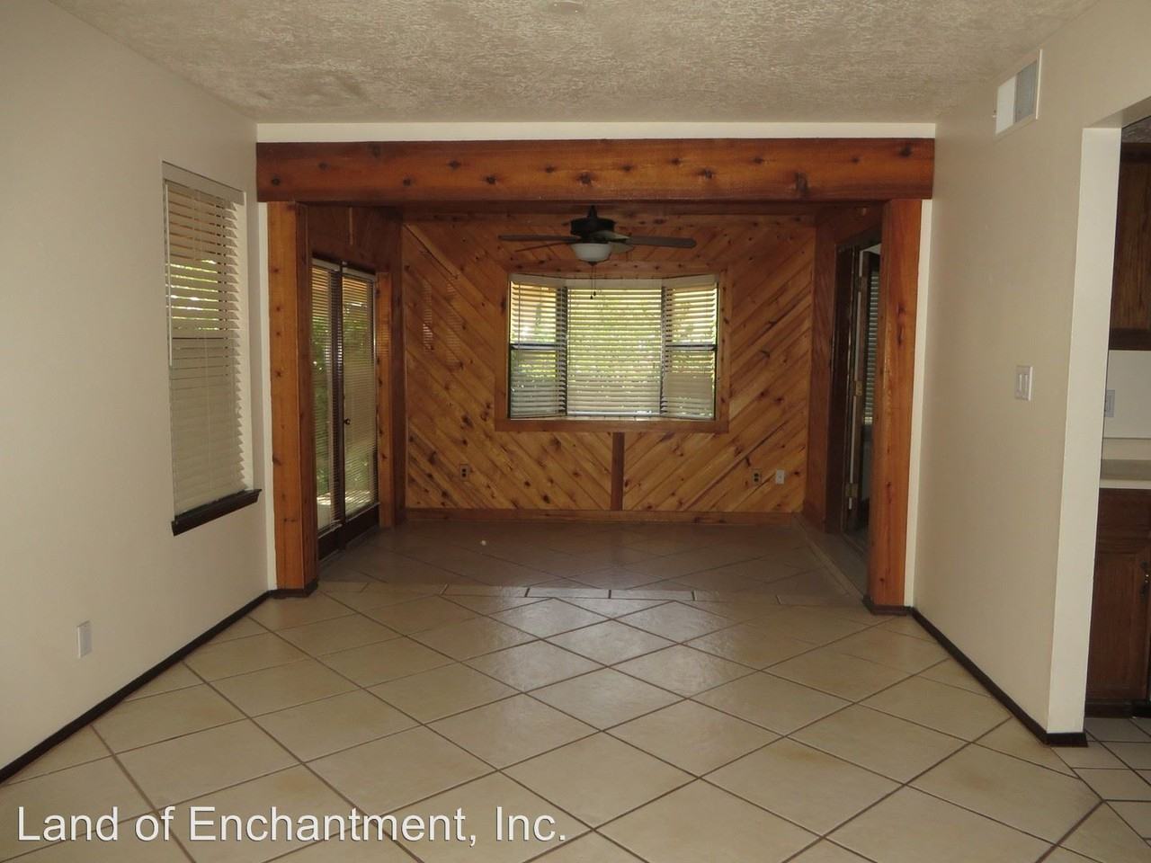 5305 Vista Del Cerro NE - Photo 3 of 11