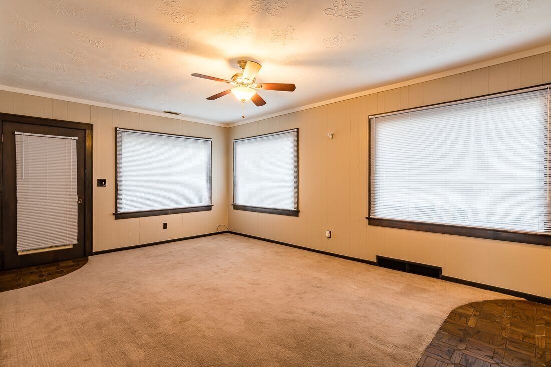 519 4th St - Photo 2 of 9