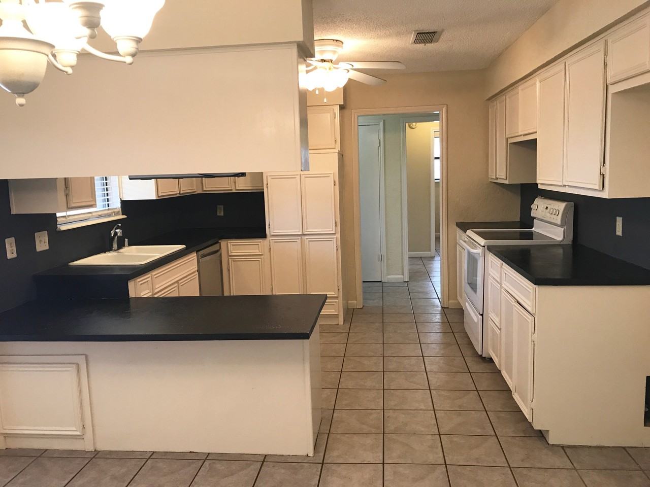 4711 Cindy Pl - Photo 2 of 19