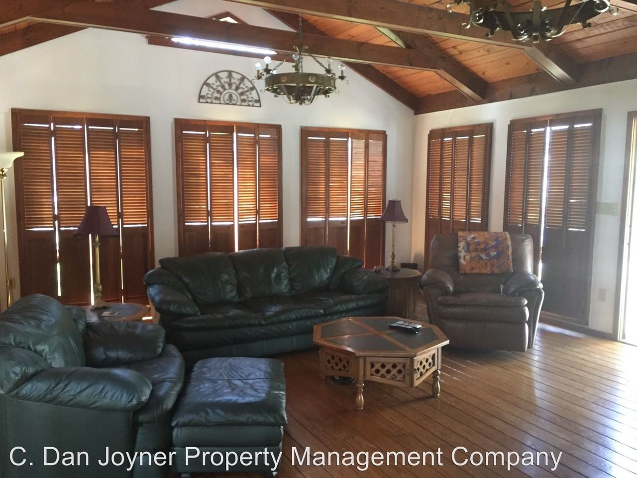 140 Cool River Dr - Photo 3 of 13