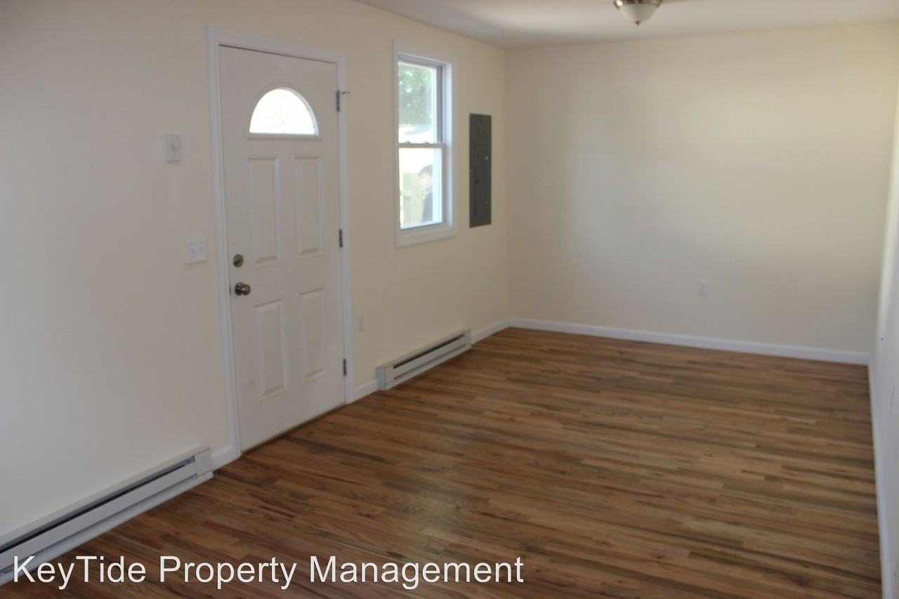 1239 Oakwood Rd. - Photo 3 of 7