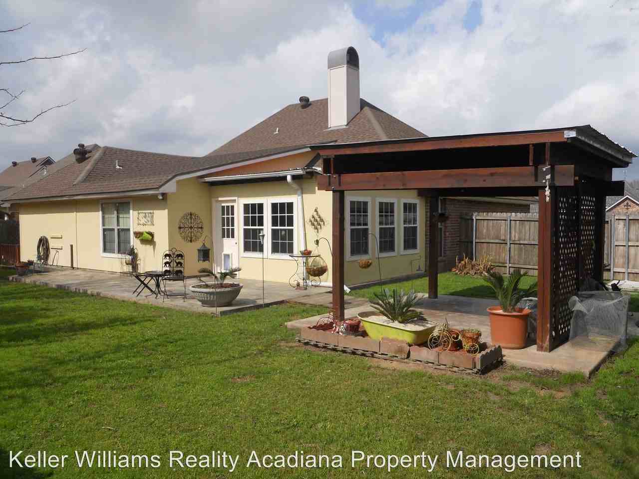 105 Cranberry Dr - Photo 2 of 6