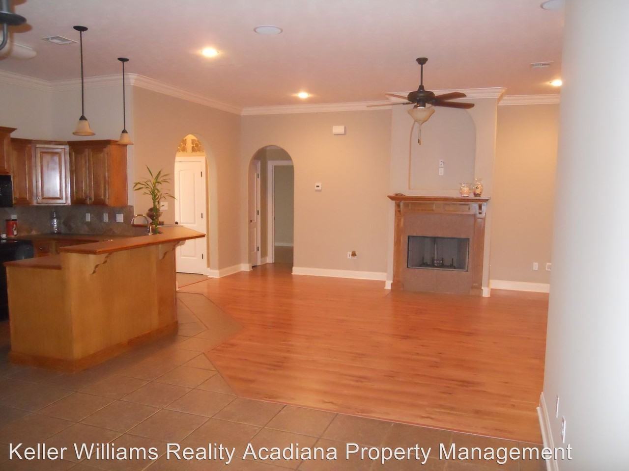 105 Cranberry Dr - Photo 3 of 6