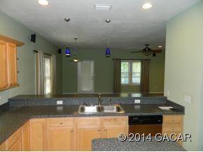 302 NW 27th Terrace - Photo 3 of 17