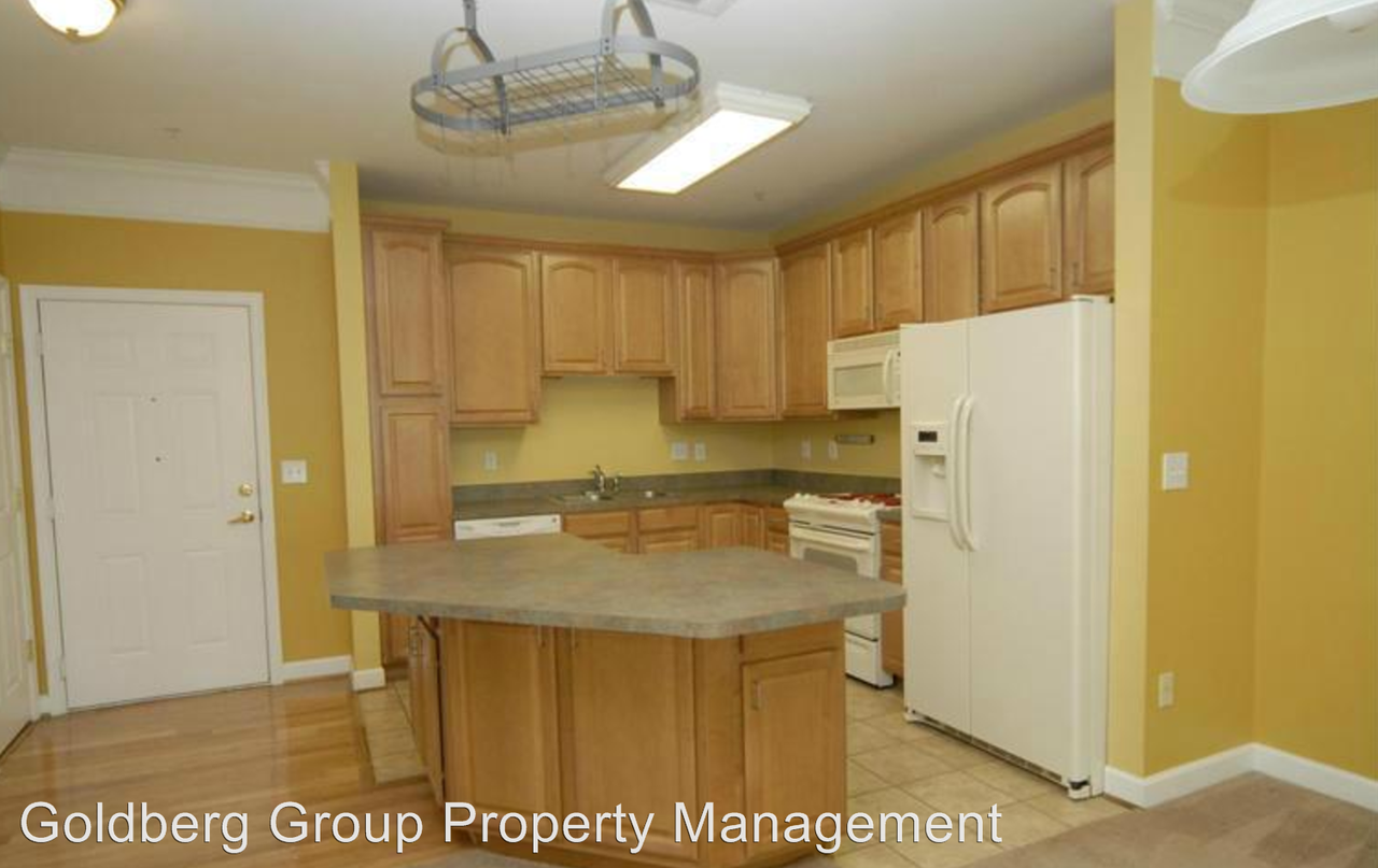 120 Burgess Hill Way #102 - Photo 2 of 15