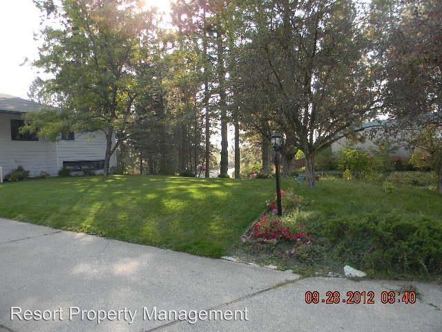 3626 W Hillcrest Dr - Photo 2 of 18
