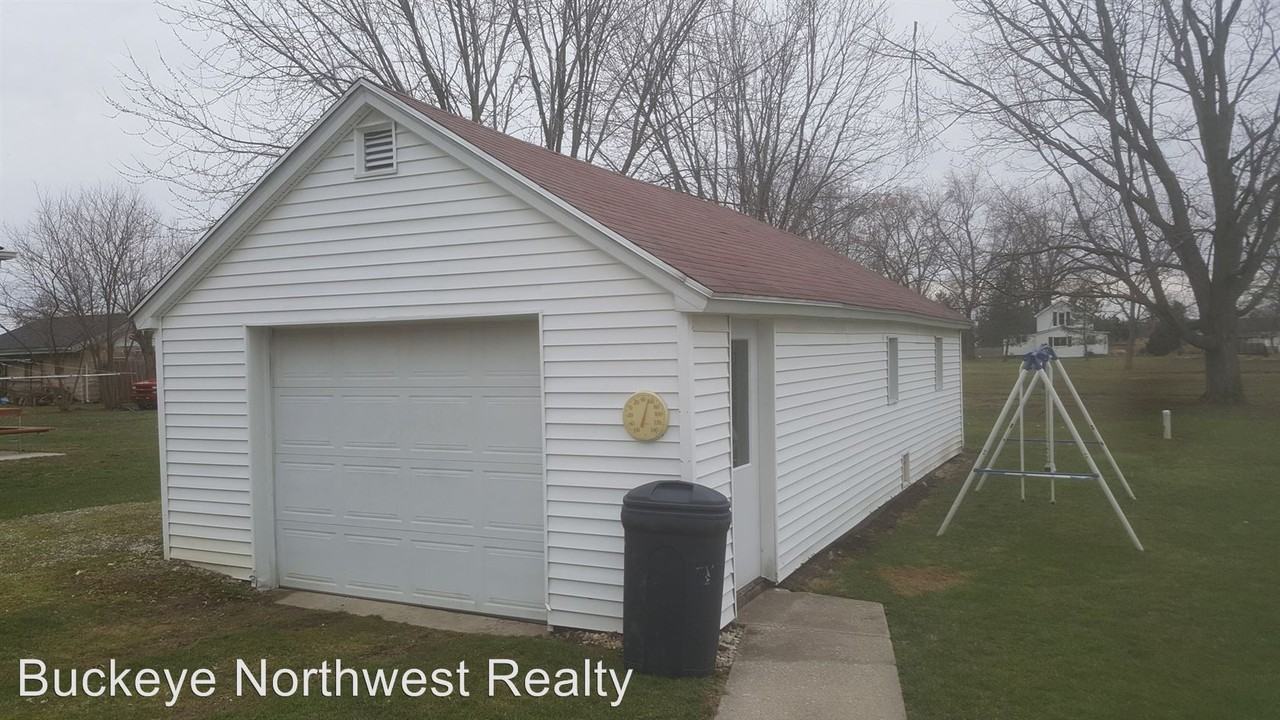 11039 Elm St - Photo 2 of 6