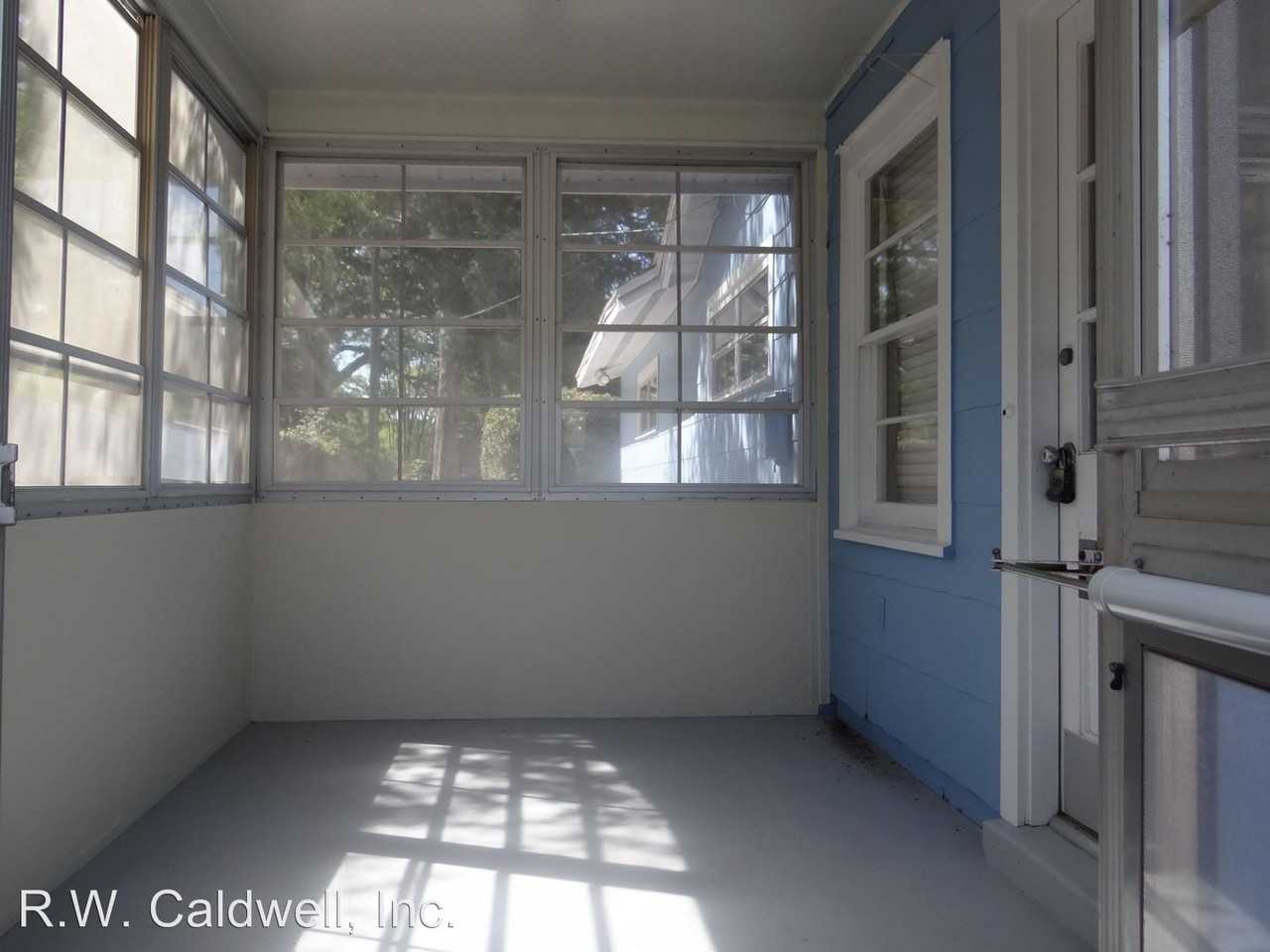 7328 7th Ave N - Photo 3 of 21