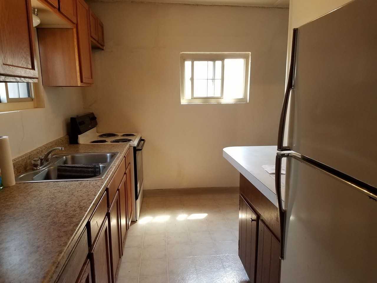 342 N Marshall St #3REAR - Photo 2 of 8