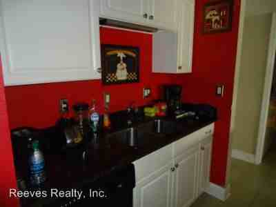 215 Riverbend Dr #215 - Photo 3 of 10