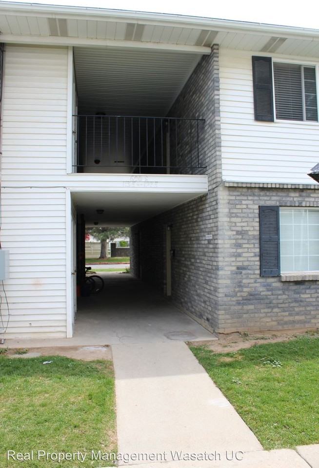 119 E 600 S - Photo 2 of 21