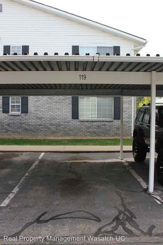 119 E 600 S - Photo 3 of 21