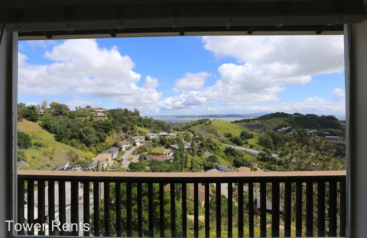 360 Eliseo Dr - Photo 3 of 20