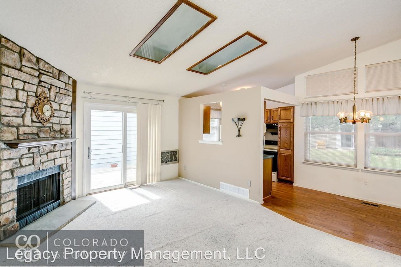 575 W Jamison Cir - Photo 3 of 16