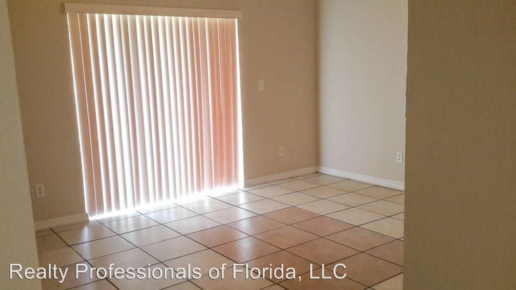 240 Boca Ciega Rd - Photo 3 of 6