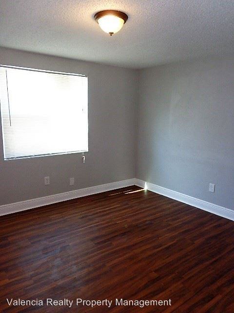 9805 Lehigh Dr - Photo 3 of 3