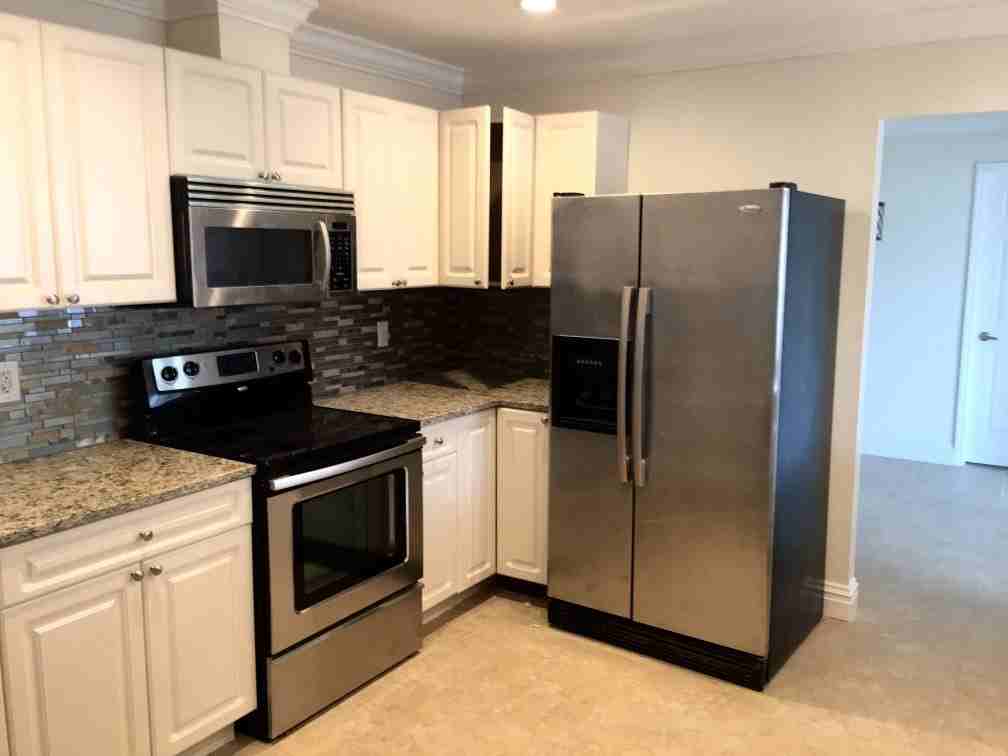 3632 Allenwood St - Photo 3 of 11