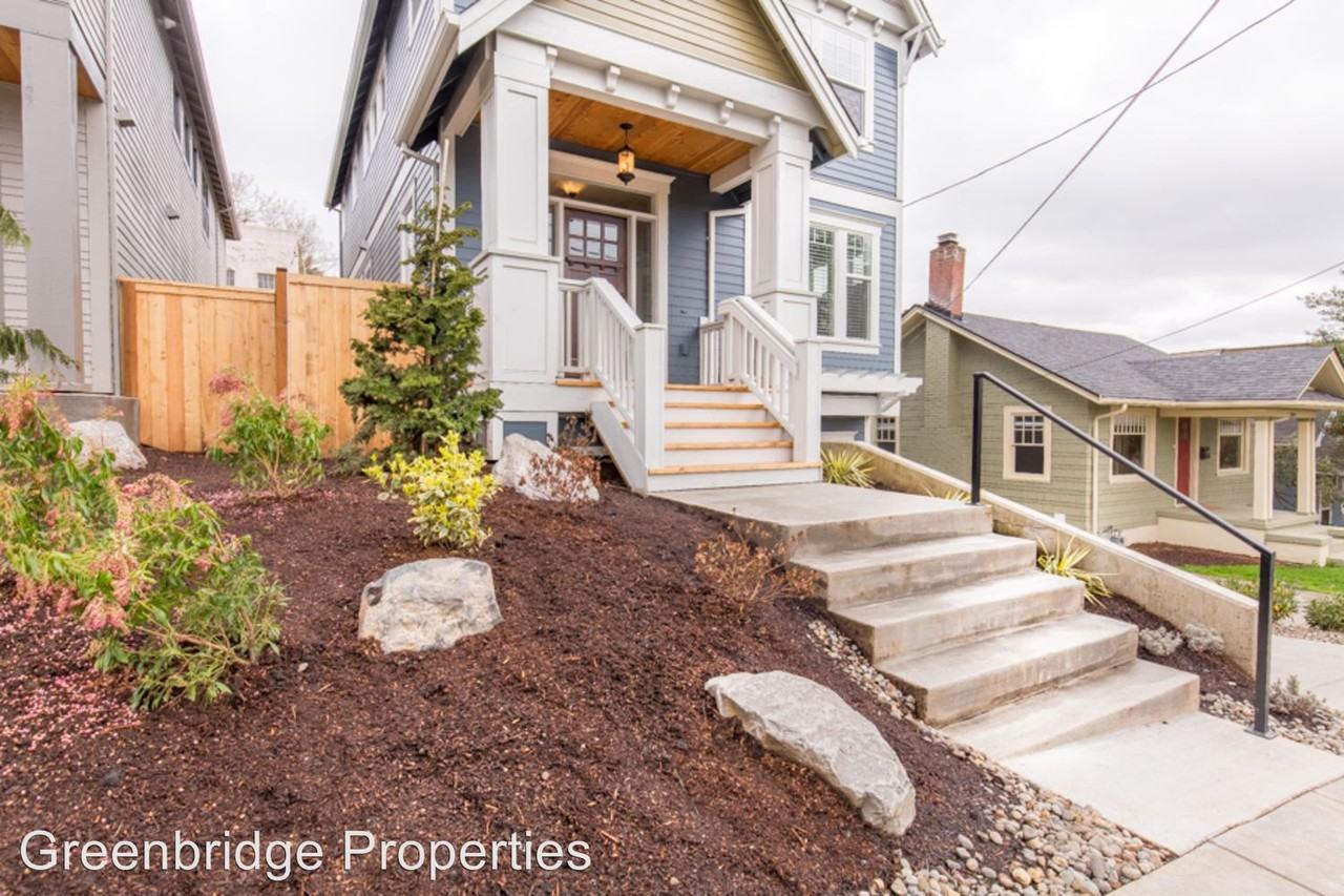 316 NE 45th Ave - Photo 3 of 48