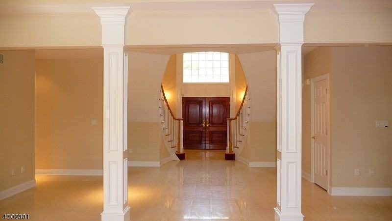 11 Kensington Ct - Photo 3 of 14