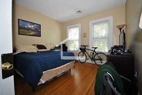 102 Cypress St #VH - Photo 3 of 8