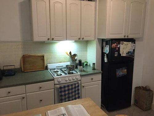 201 Summit Ave - Photo 2 of 3