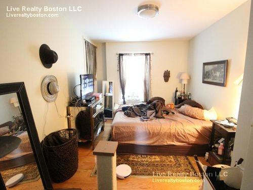 142 Brighton Ave - Photo 2 of 3