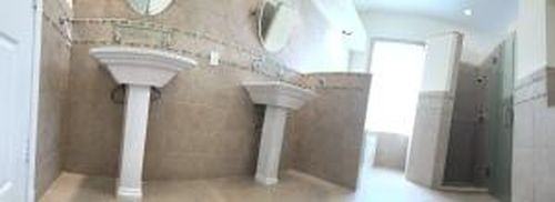 6439 NW 43rd Terrace - Photo 2 of 8