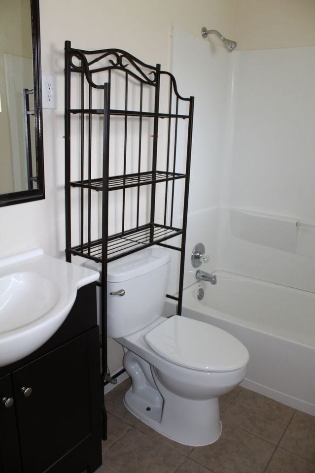 4301 Willowglen St - Photo 3 of 5