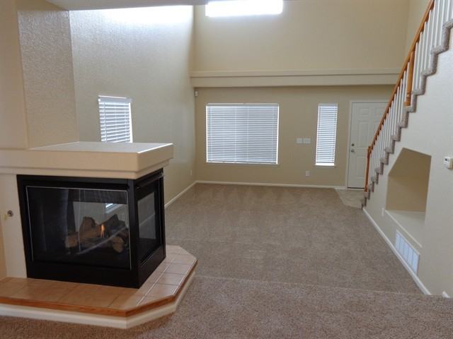 4995 Fundy St - Photo 2 of 9